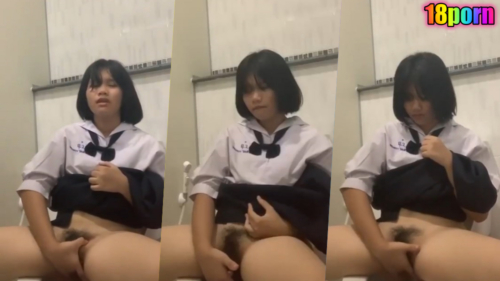 คลิปโป๊หลุดนักเรียนคอซอง หนูน้อยมัธยมหีหมอยดำมากตั้งกล้องช่วยตัวเองในห้องน้ำโรงเรียนคาชุดนักเรียนมอต้นนิ้วแหย่หีตัวเองไม่ยั้งเสียวจะครางก็ไม่กล้าโคตรฟิน